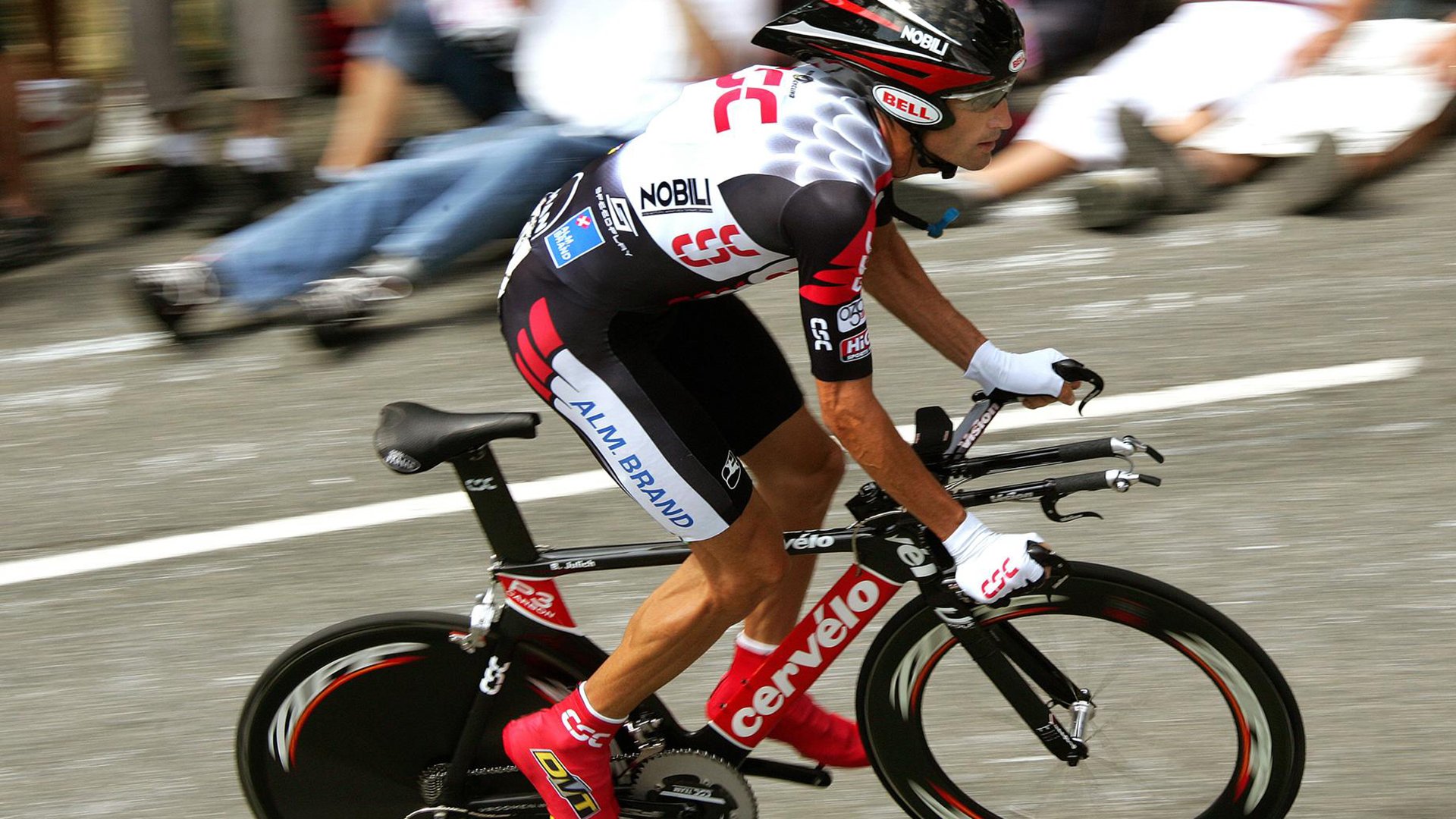 突尼斯希望替补后卫登场后表现不稳,突尼斯市